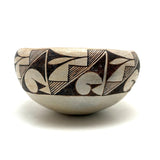 Beautiful c. 1940s Acoma Pueblo 7 Inch Diameter Bowl