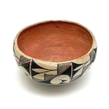 Beautiful c. 1940s Acoma Pueblo 7 Inch Diameter Bowl