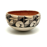 Beautiful c. 1940s Acoma Pueblo 7 Inch Diameter Bowl