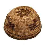 Finely Woven and Patterned Northwest Coast Native Basket, Presumed Antique Klamath-Modoc