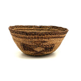 Finely Woven and Patterned Northwest Coast Native Basket, Presumed Antique Klamath-Modoc