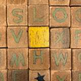 Sweet Old Bunch of Alphabet Blocks with Excellent Adaptations