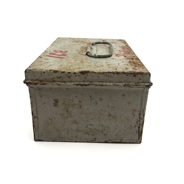 antique ice fishing box Old Hand-painted Ice Fishing Box with Excellent Red Lettering – critical EYE Finds