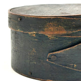 Small 19th Century Fingered Bentwood Pantry Box in Original Green Paint