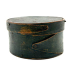 Small 19th Century Fingered Bentwood Pantry Box in Original Green Paint