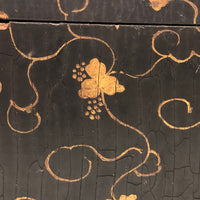Stunning C. 1800 Very Fine Chinese Export (Canton) Lacquered Tea Caddy