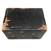 Stunning C. 1800 Very Fine Chinese Export (Canton) Lacquered Tea Caddy