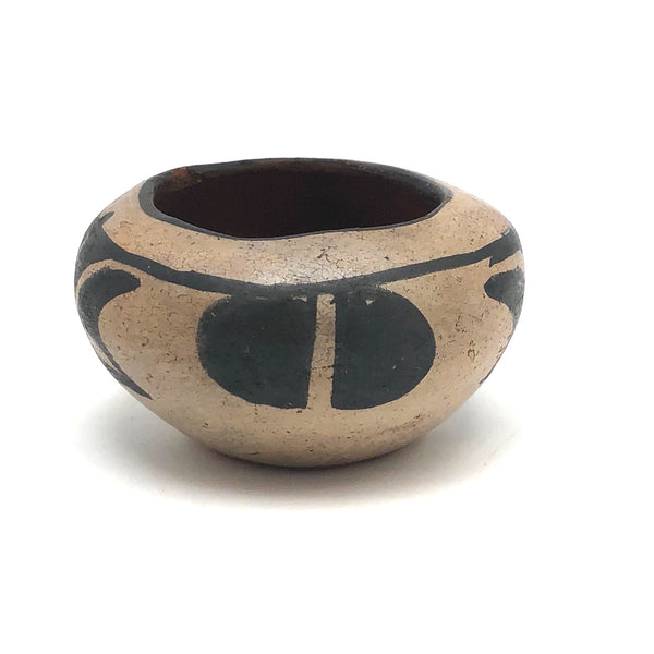 Small Pueblo Native Pottery Bowl, Presumed Santo Domingo