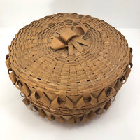 Large Lidded Micmac Natural Ash Splint Basket with Curlicues