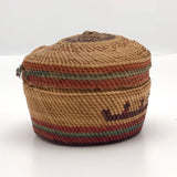 Very Fine Little Makah-Nuu-chah-nulth Lidded Basket with Whalers in Boat