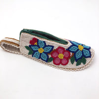 Native American Beaded Mocassin Coin Purse with Flowers