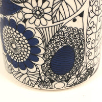 Esteri Tumula "Pastoraali" Arabia, Finland Porcelain Vase