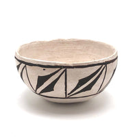 Lovely Old Native American Pueblo Small Pottery Bowl, Presumed Acoma