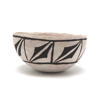 Lovely Old Native American Pueblo Small Pottery Bowl, Presumed Acoma