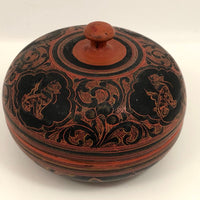 Burmese Yun-De Round Lacquer Box with Handle